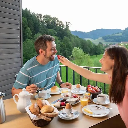 Goldener Adler Oberried - & Hotel 3*