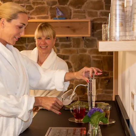 Goldener Adler - & Otel 3*