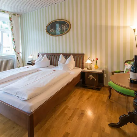 Goldener Adler - & Otel 3*