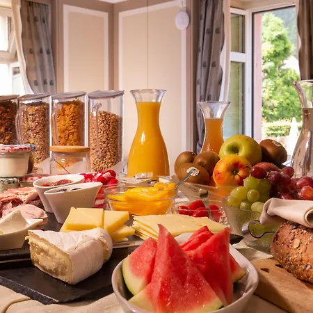 Goldener Adler - & 3*