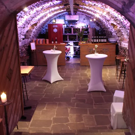 Goldener Adler - & Ξενοδοχείο