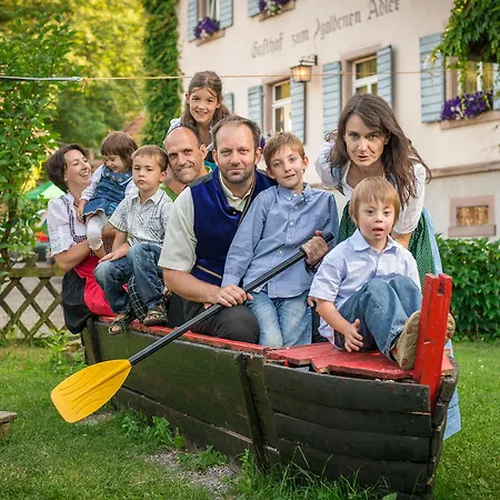 Goldener Adler - & Hotel Oberried (Breisgau)