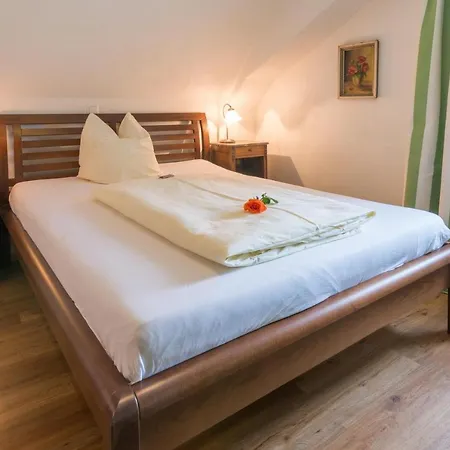 Otel Goldener Adler - &