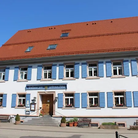 Goldener Adler - & Szálloda Oberried