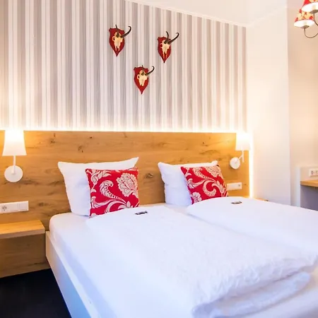 Goldener Adler - & Hotel 3*