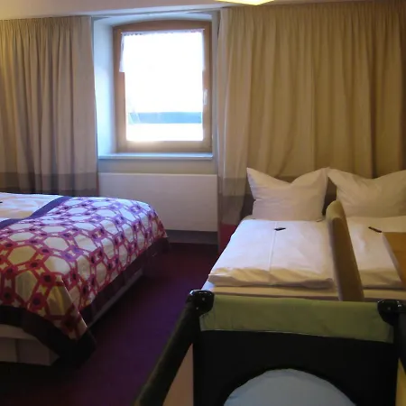 Goldener Adler - & Hotel